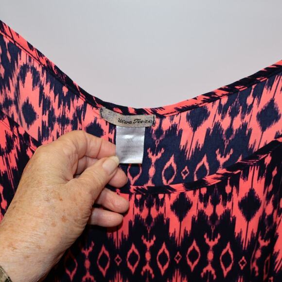 Ultra Teeze Size 3X Sun Top Assymetric Hem Sleeveless Drapes Nice - Picture 8 of 12